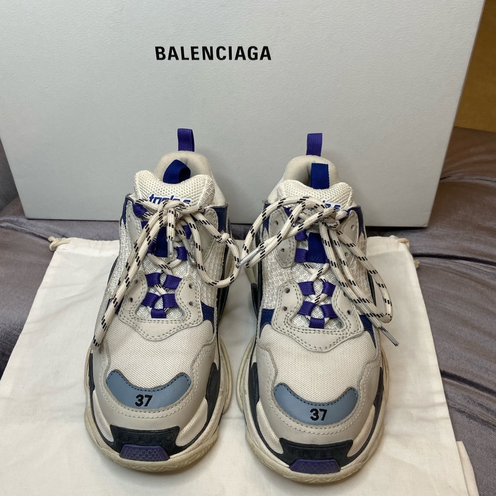 Authentic Balenciaga Triple S Tri color Sneakers - Picture 3 of 8